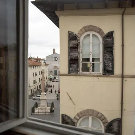 Location * Lucca